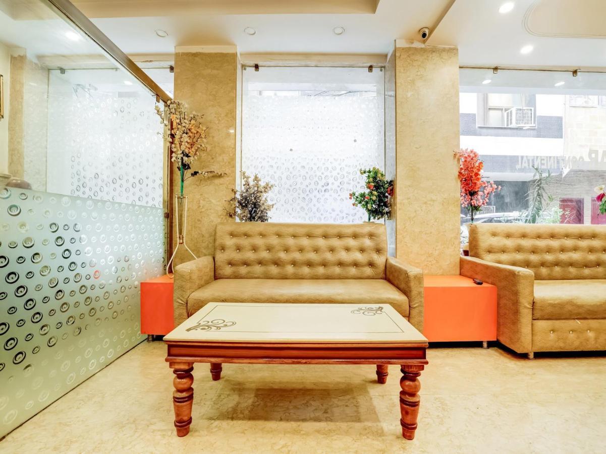 Oyo 75948 Hotel Tushar Continental New Delhi Buitenkant foto