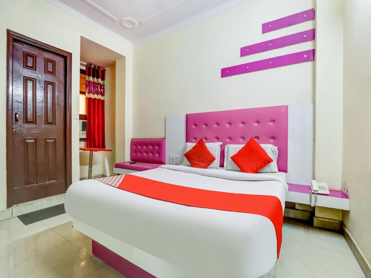 Oyo 75948 Hotel Tushar Continental New Delhi Buitenkant foto