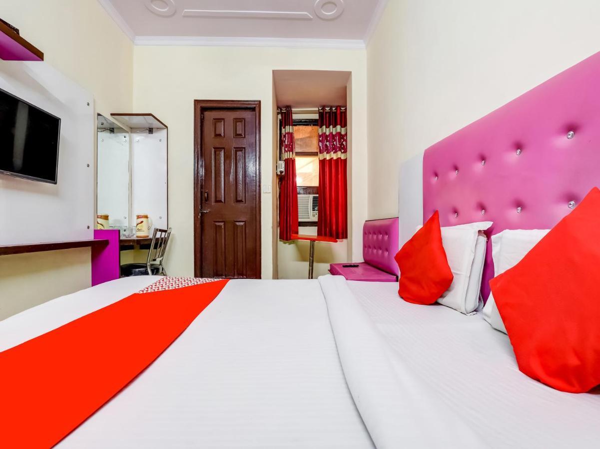Oyo 75948 Hotel Tushar Continental New Delhi Buitenkant foto
