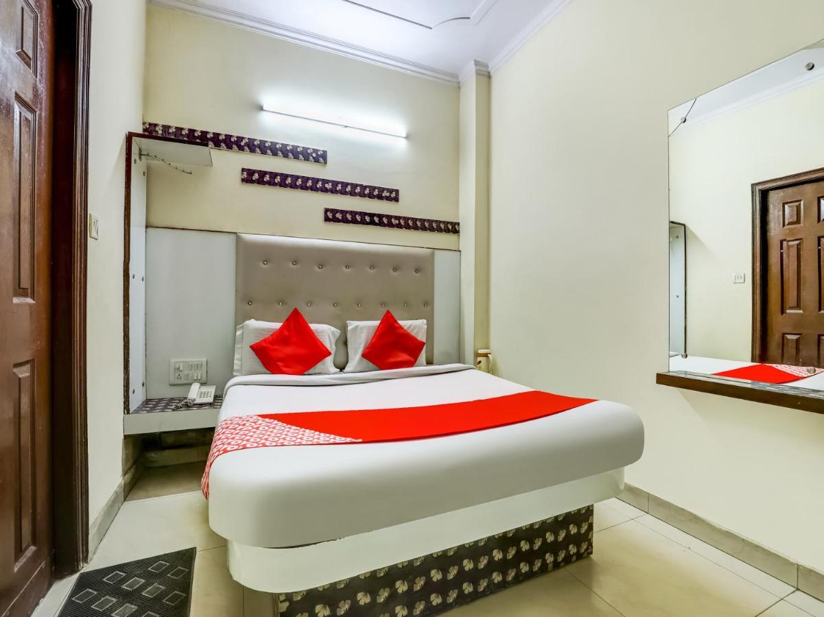 Oyo 75948 Hotel Tushar Continental New Delhi Buitenkant foto