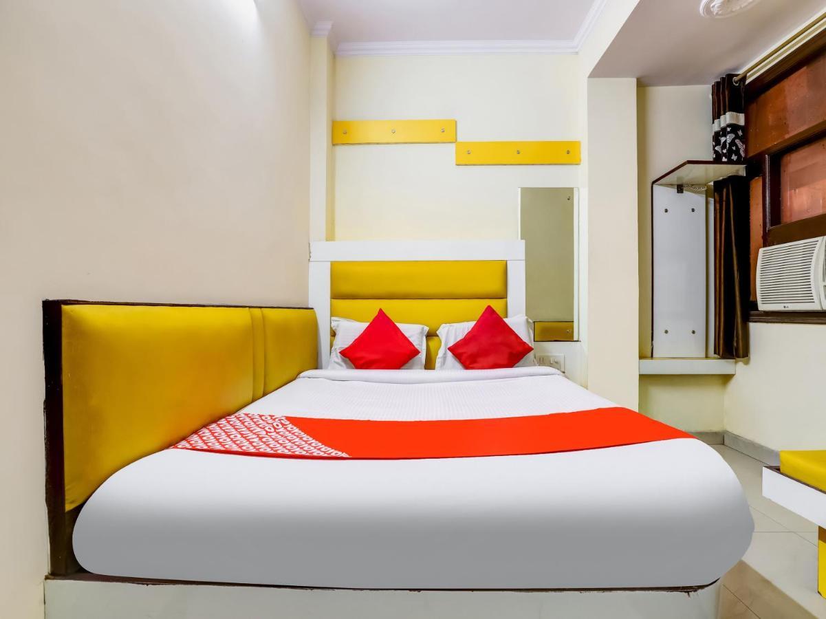 Oyo 75948 Hotel Tushar Continental New Delhi Buitenkant foto