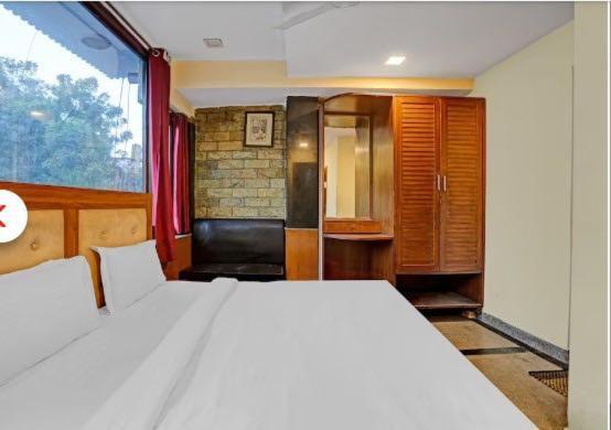 Oyo 75948 Hotel Tushar Continental New Delhi Buitenkant foto