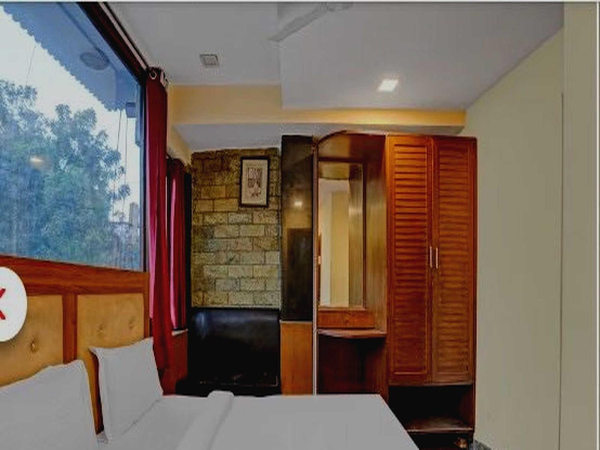 Oyo 75948 Hotel Tushar Continental New Delhi Buitenkant foto